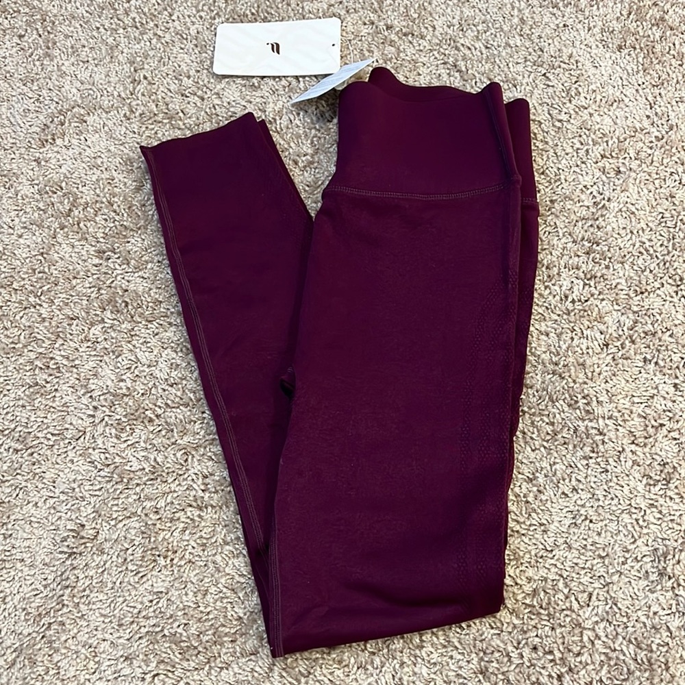 NWT Fabletics Sculptknit High Rise Legging